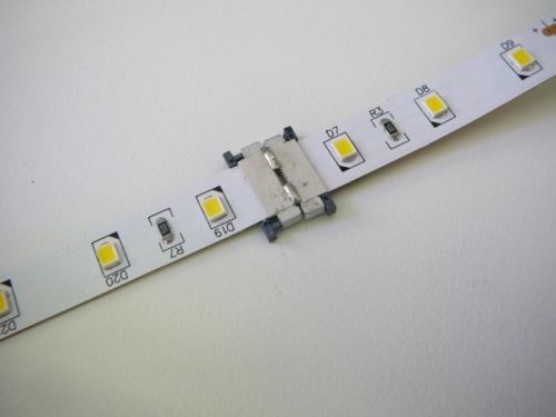Spojka pro LED pásek jednobarevný 8mm /1barva/