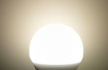 LED žárovka 12W E27/230 (2)