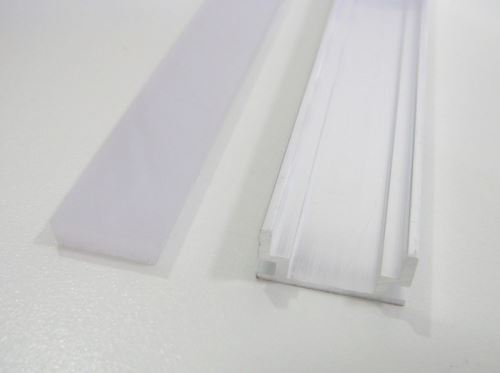 Hliníkový profil HR pochozí pro LED pásek s difusorem - barva stříbrná Profil s krytem 1m i 2m