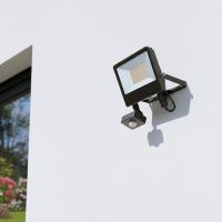 SOLIGHT LED WM-30WS-T reflektor TOP s pohybovým sensorem a volitelným výkonem a chromatičností 30W (1)