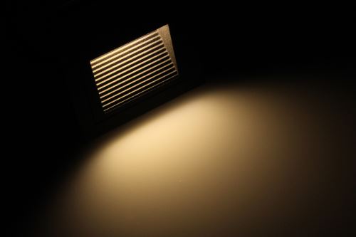 LED černé orientační vestavné svítidlo vhodné ke schodům nebo do chodeb, 3W, IP65, 230V, LOPEN-G