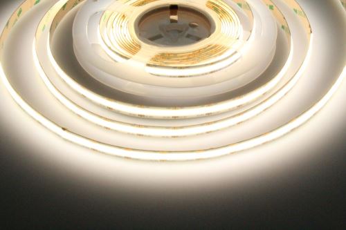 LED pásek jednotné světlo 10W/m, 12VDC