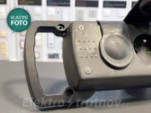 LEGRAND 050553 16A Pracovní čtyřnásobná pryžová zásuvka s rukojetí a možností přišroubování na stěnu (2)