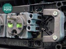 LEGRAND 050553 16A Pracovní čtyřnásobná pryžová zásuvka s rukojetí a možností přišroubování na stěnu (8)
